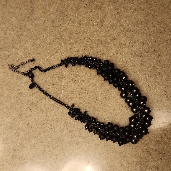 Lia Sophia Graduating Beaded Statement Necklace 9 Inches - Picture 6 of 8